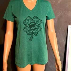 Go Cubbies! Shamrock Cubs T-Shirt Get your Irish On! ☘️